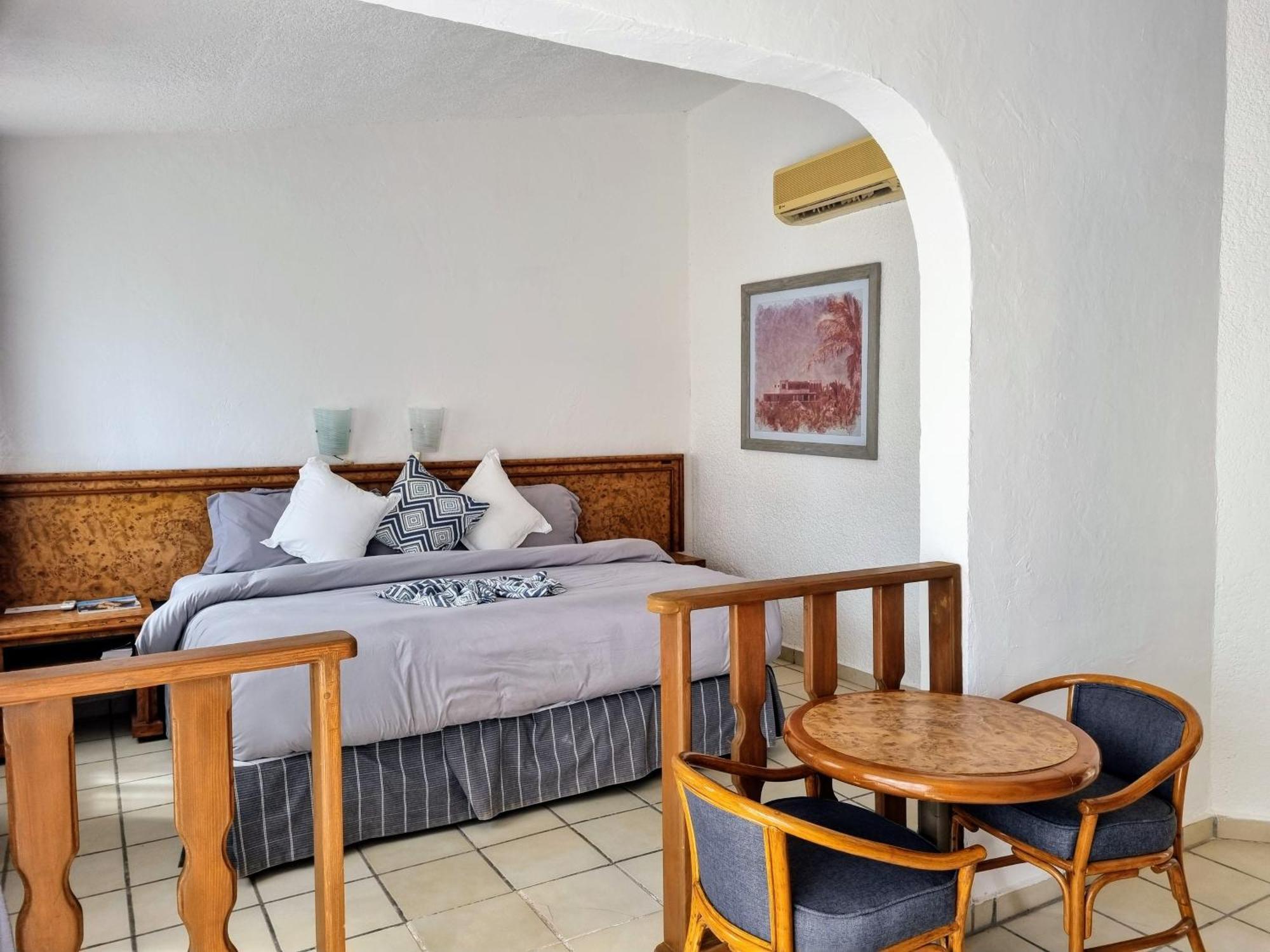 Buena Vista Oceanfront & Hot Springs Resort Buenavista  エクステリア 写真