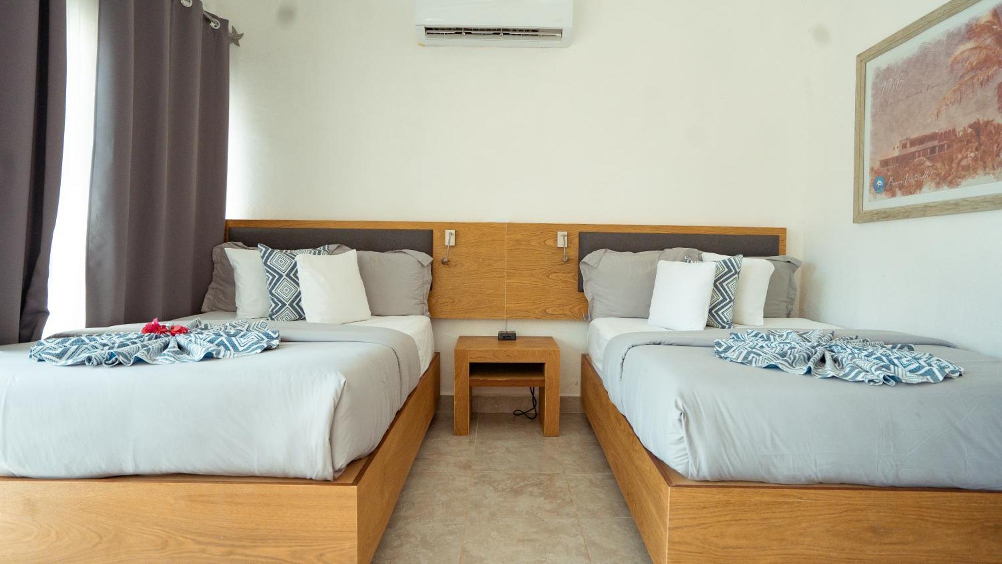 Buena Vista Oceanfront & Hot Springs Resort Buenavista  エクステリア 写真